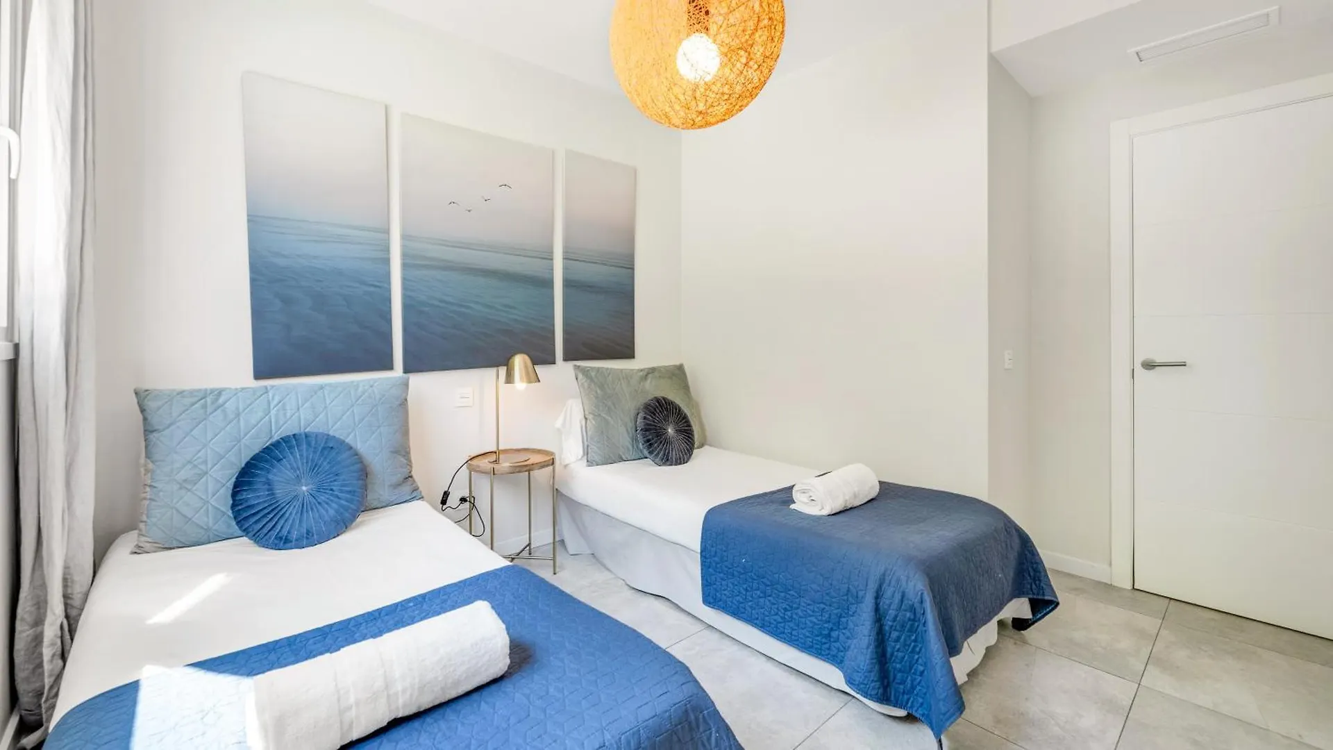Appartamento Vacation Marbella I Via Celere, Huge Terrace, Brand New Complex, Close To The Beach, Marbella Center